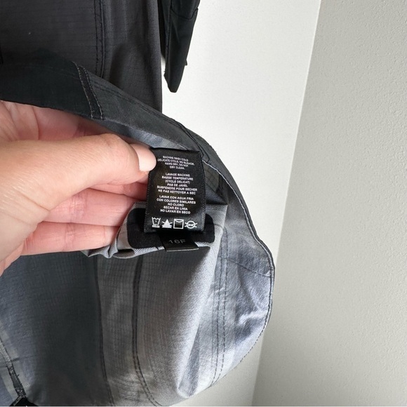 KUHL Jetstream Trench Coat Black Grey Colorblock Hooded Full Zip Size XS Women's - Picture 7 of 15